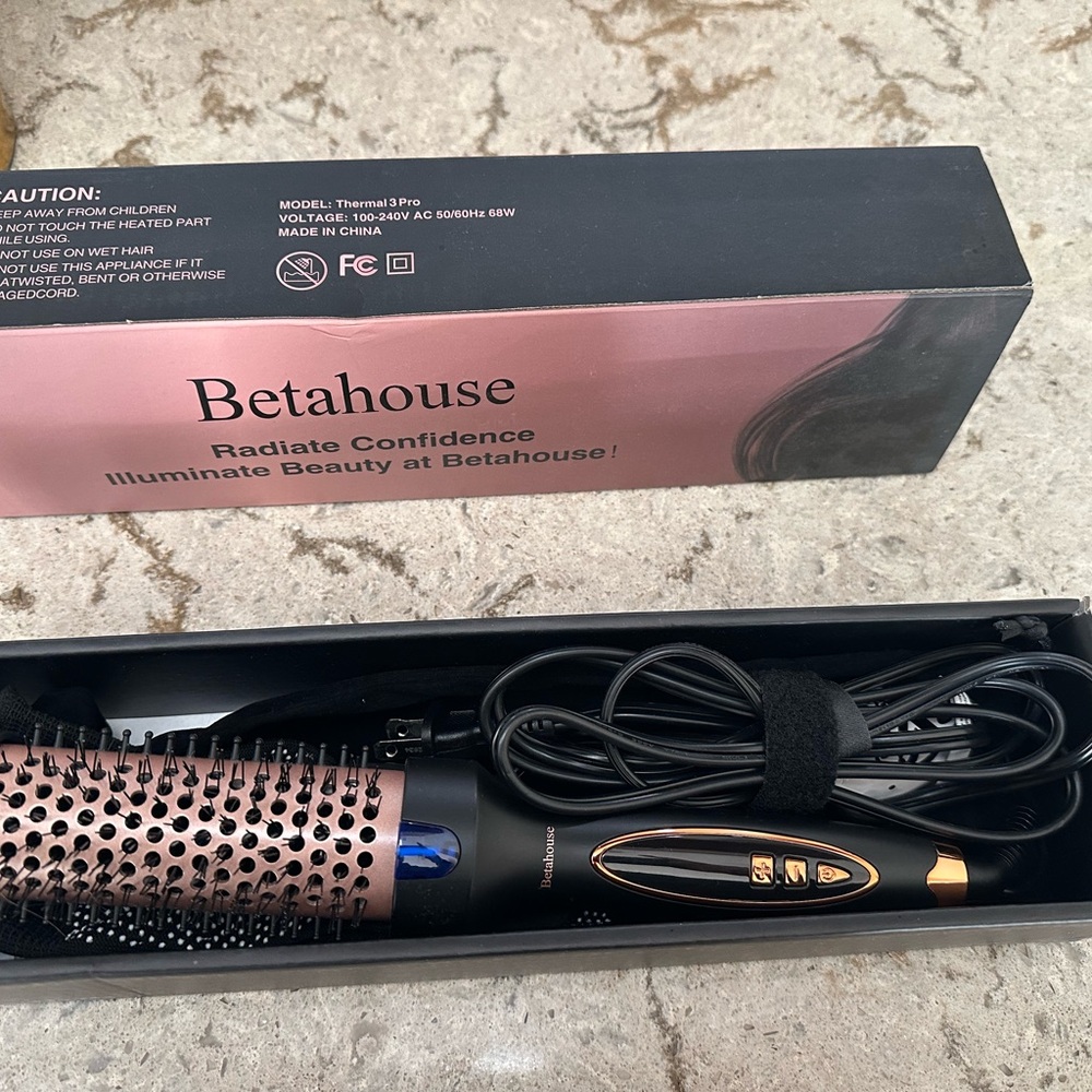 Pink Hair Styling Brush